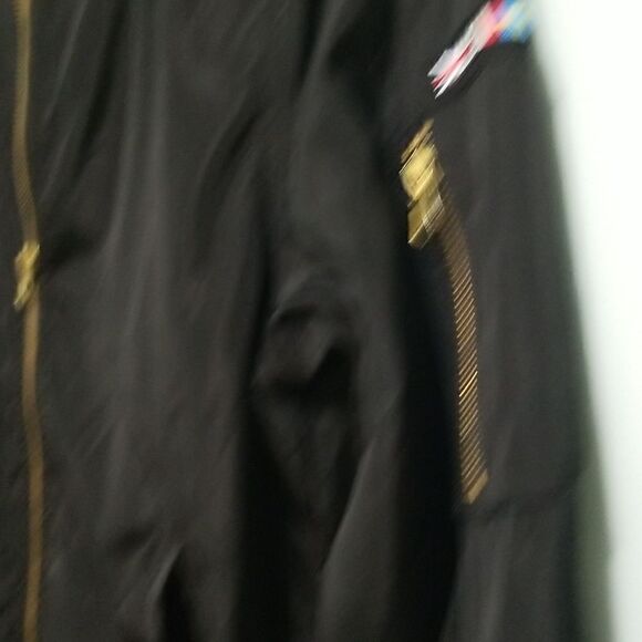 Love Tree black windbreaker/bomber style jacket with patches.  Size S. - Picture 4 of 6